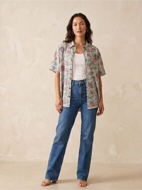 Rhea Lightweight Floral Top with Soft Pastel Tones Boho Inspired Look